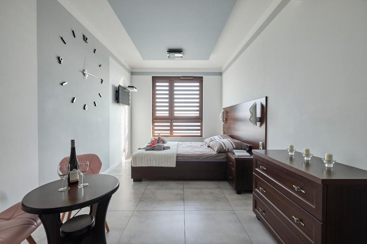 Lux Apartment Center วรอตซวาฟ ภายนอก รูปภาพ
